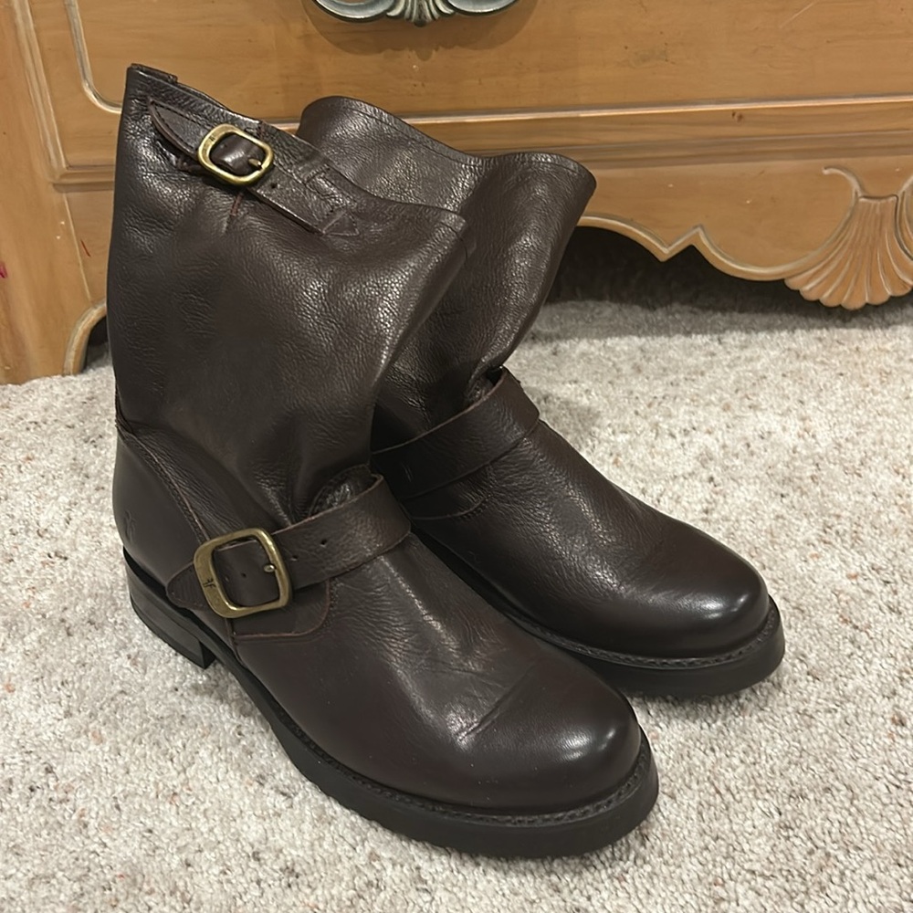 Frye Womens Veronica Leather Combat Boots